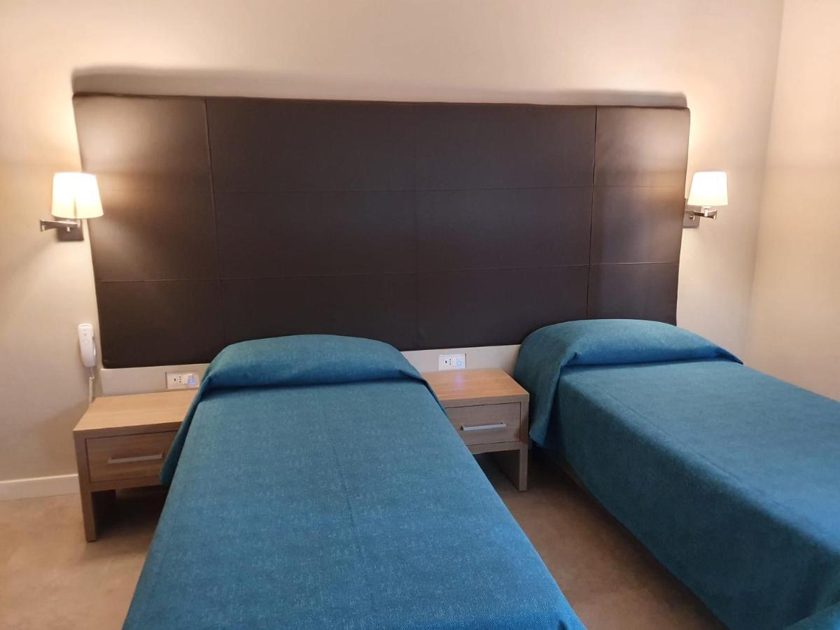 Il Gabbiano Hotel Termini Imerese Eksteriør billede