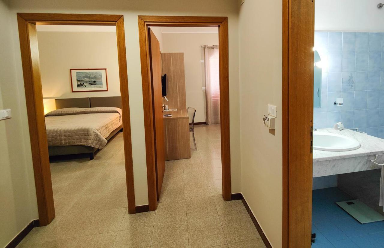 Il Gabbiano Hotel Termini Imerese Eksteriør billede