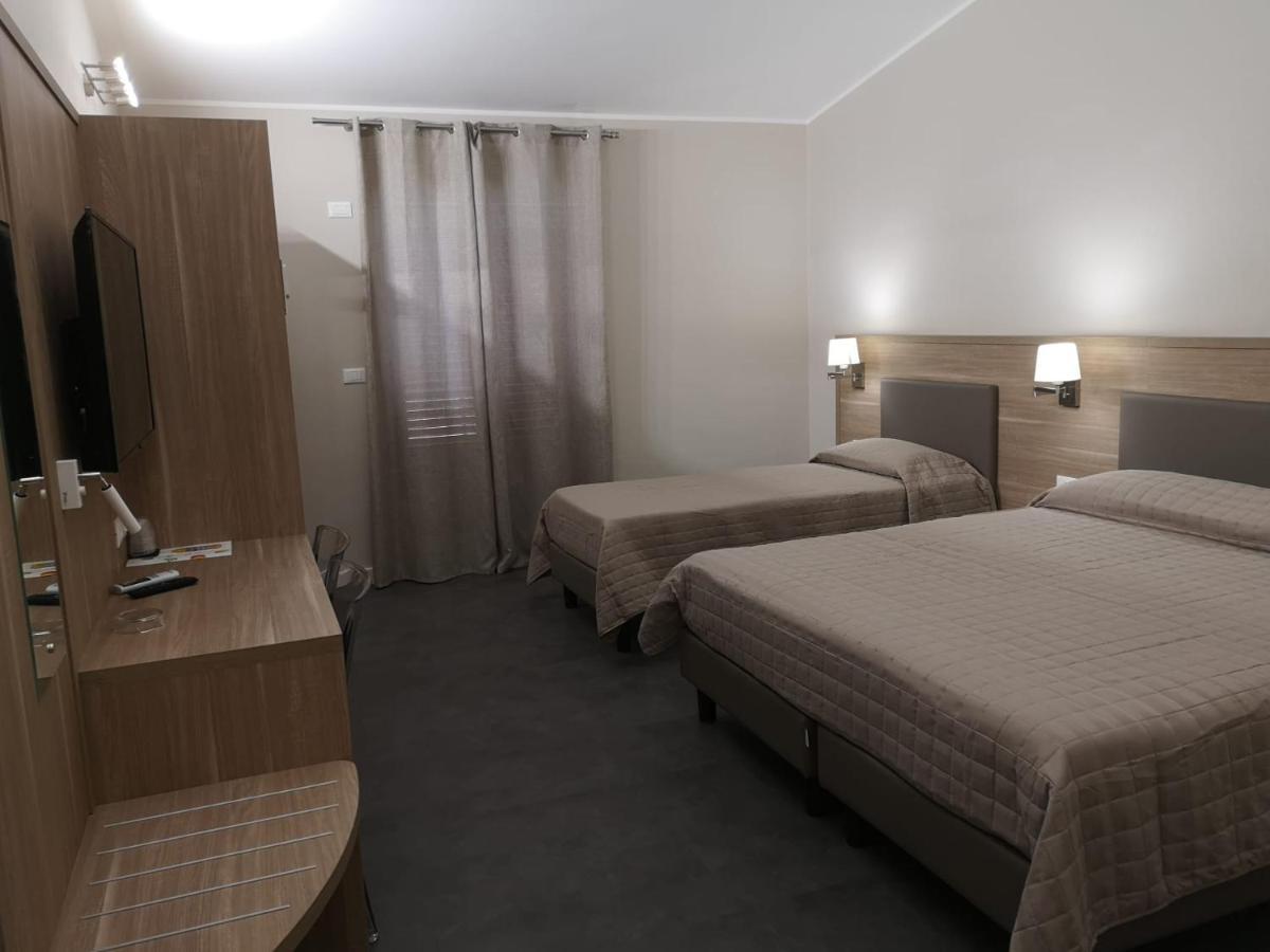 Il Gabbiano Hotel Termini Imerese Eksteriør billede