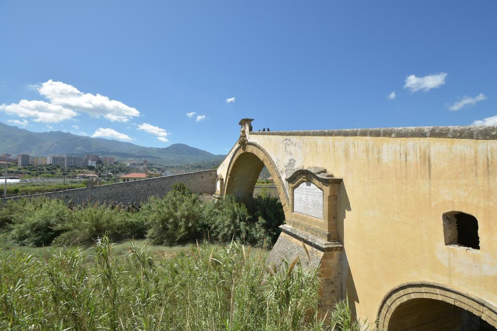Il Gabbiano Hotel Termini Imerese Eksteriør billede